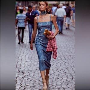 Zara print denim dress. Small Size